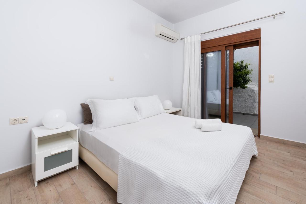 Ritas Modern In-City House Rhodes City Екстер'єр фото