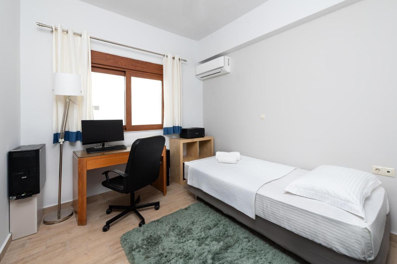 Ritas Modern In-City House Rhodes City Екстер'єр фото